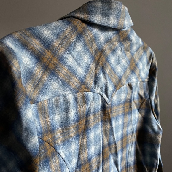 Pendleton: WOMEN'S PLAID DOUBLEBRUSHED FLANNEL SHIRT - Picture 6 of 6